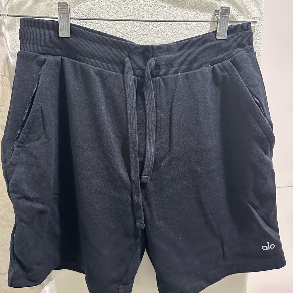 ALO Yoga Men's Black Cotton Athletic Shorts